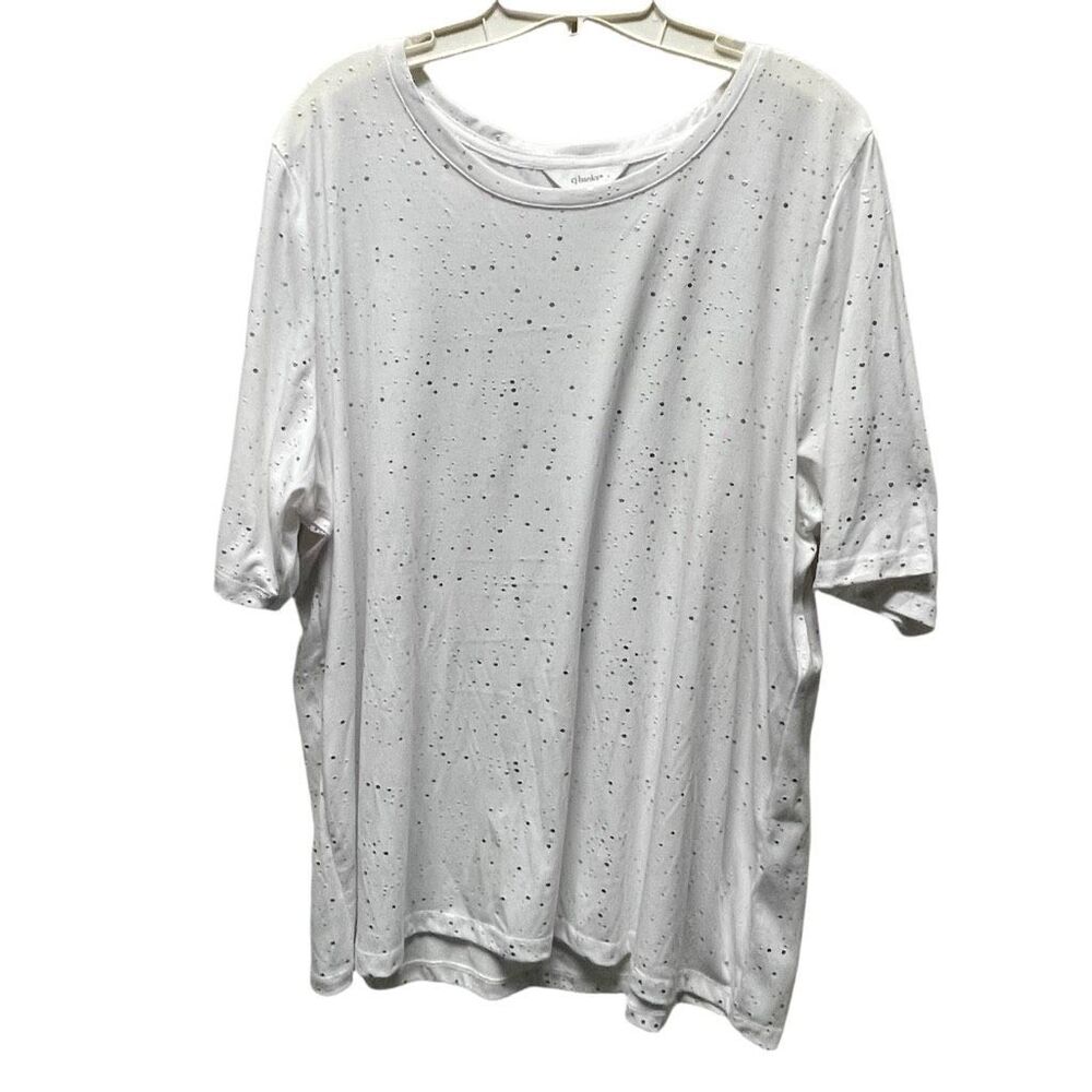 CJ Banks size 1X white knit top with silver specks